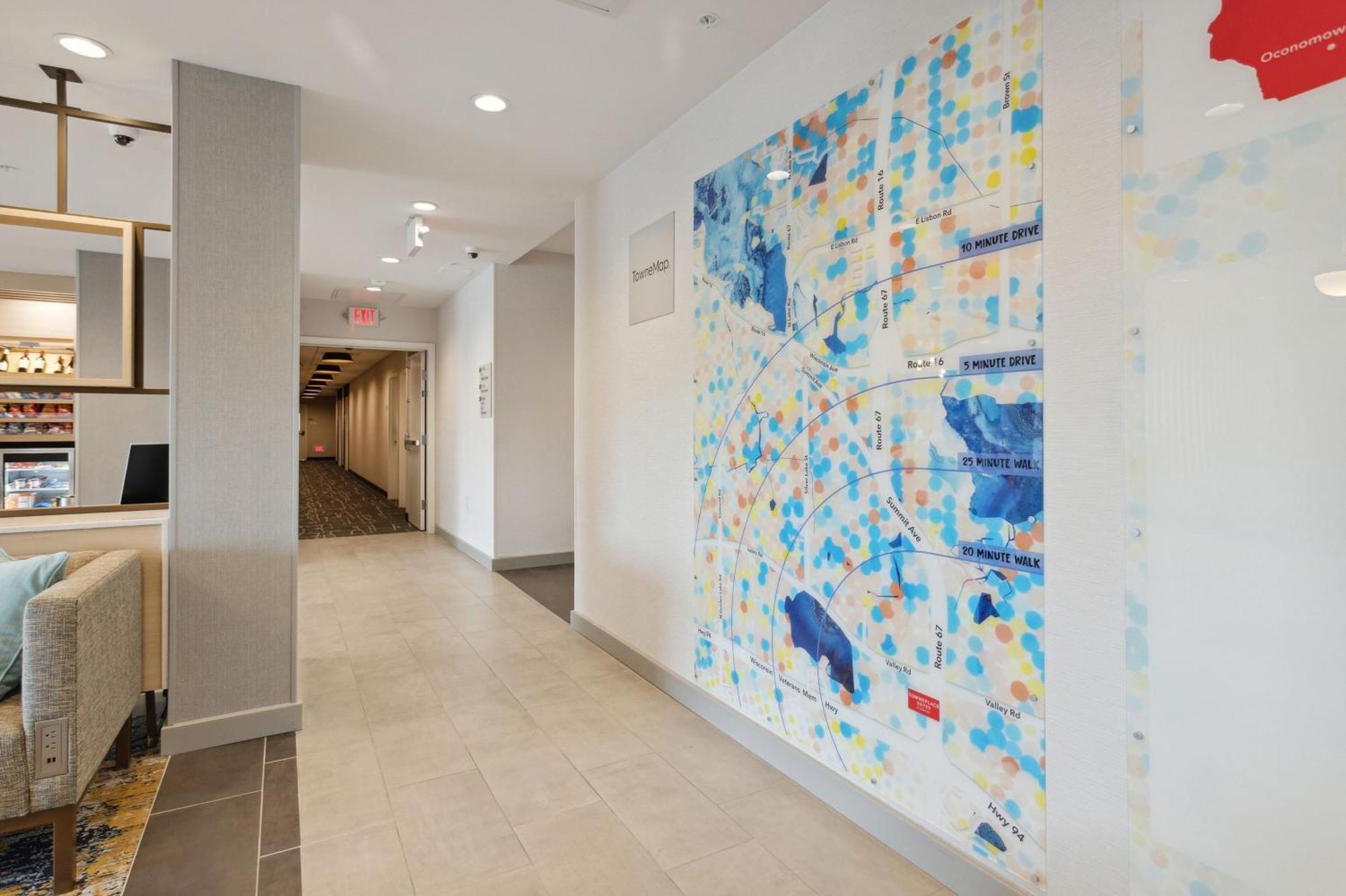 Towneplace Suites By Marriott Oconomowoc Esterno foto